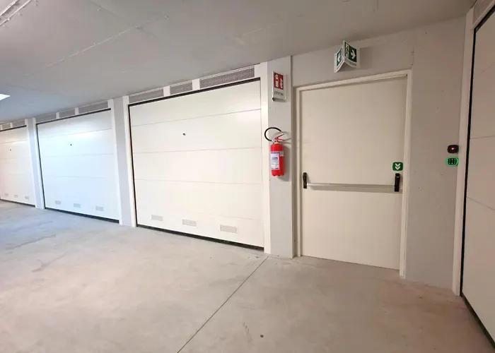 Castellana 18 House Free Parking Appartamento